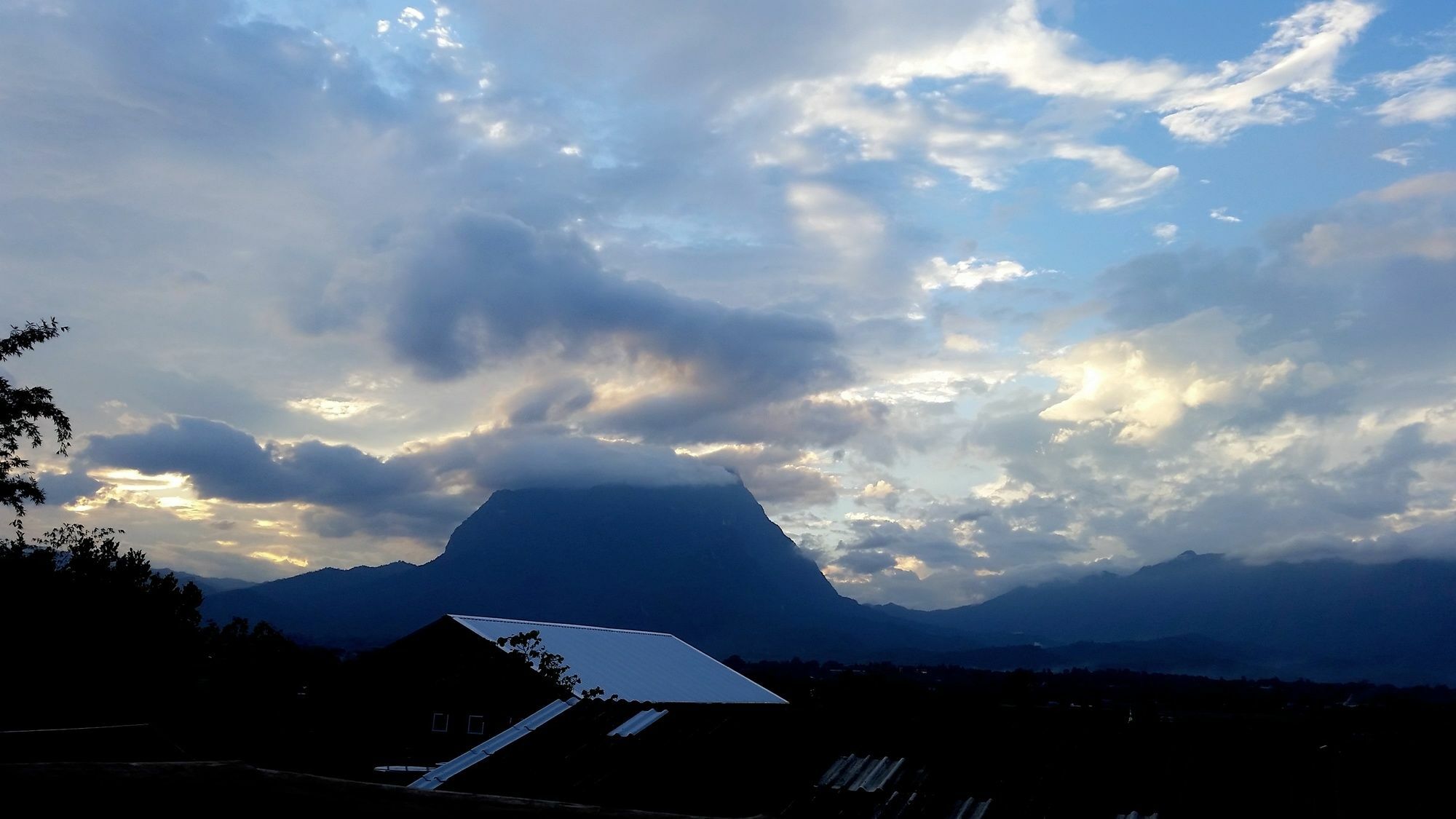 Baan Aingdoi Homestay, Chiang Dao Εξωτερικό φωτογραφία